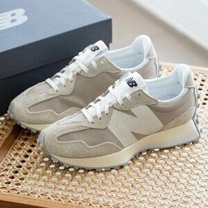 New Balance 327 Women's Sneakers Shoes Casual size 8 Beige